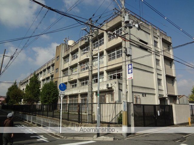 小学校　花園北小学校（小学校）まで562m