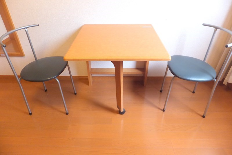 その他設備　テーブル・椅子設置済み