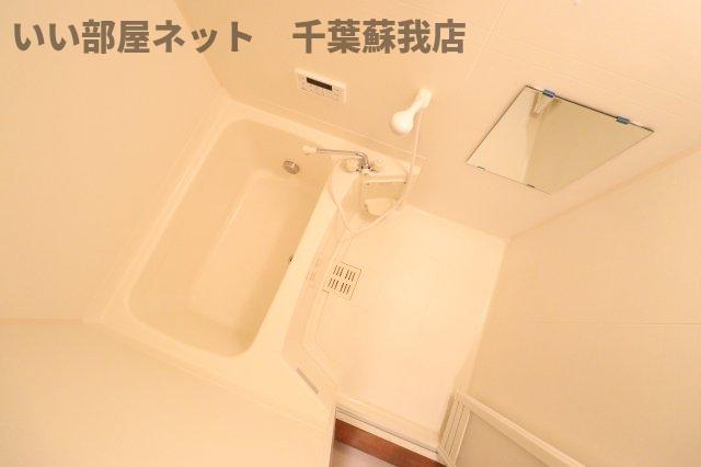 バス・シャワールーム　落ち着いた空間のお風呂です