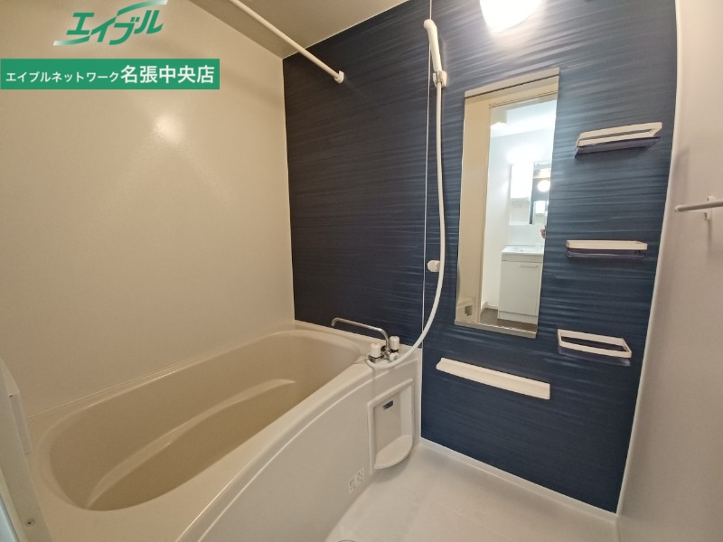 バス・シャワールーム　同型参考写真