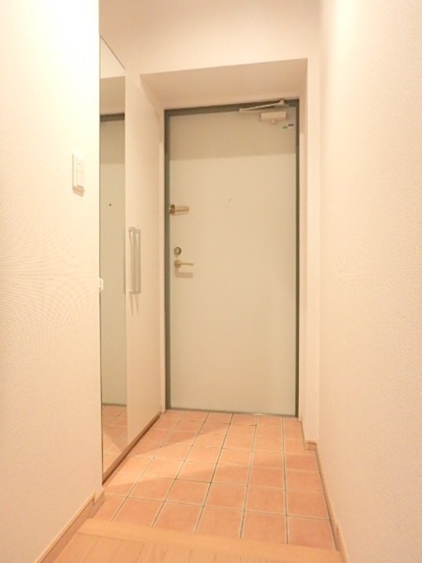 玄関　図面と現状に相違がある場合には現状を優先