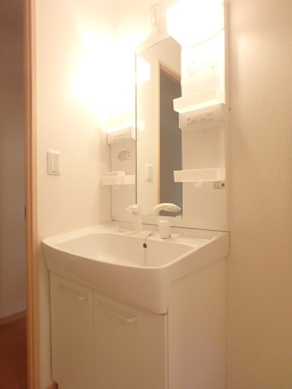 洗面設備　図面と現状に相違がある場合には現状を優先．．．