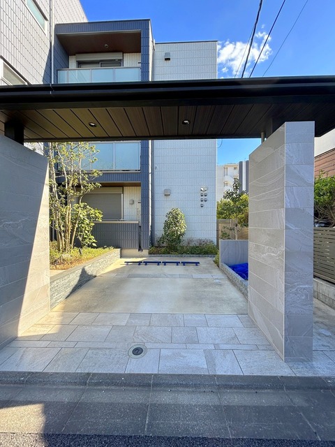 エントランス　★オートロック付エントランス★