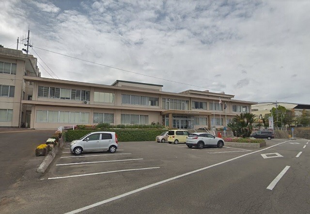 役所　宮崎市佐土原総合支所（役所）まで705m