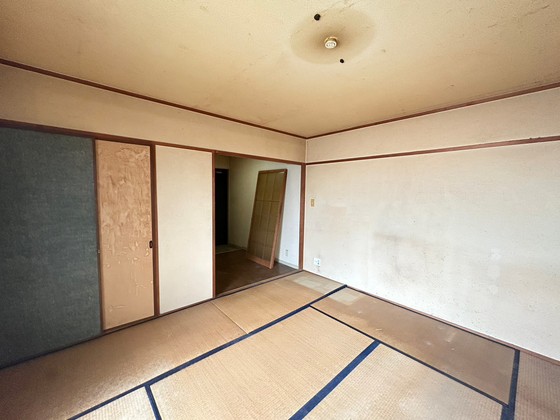 居室・リビング　※別号室の写真です