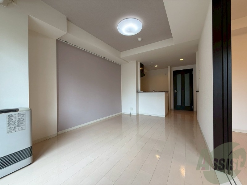 居室・リビング　広くてキレイなお部屋が広がっていて、充実した生活が送れそう。