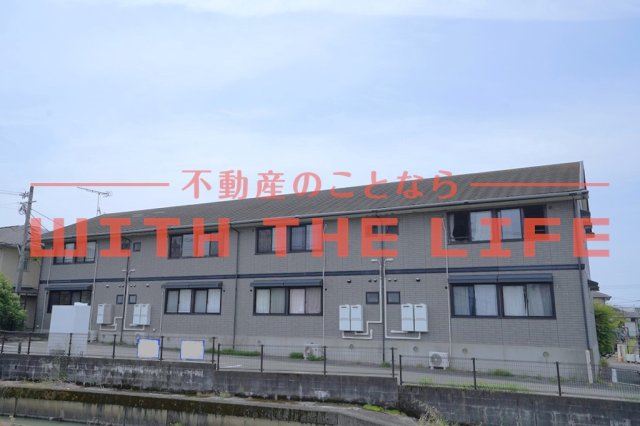 建物外観　落ち着いた雰囲気の外観です