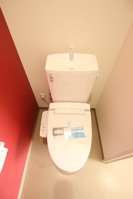 トイレ　同物件別号室