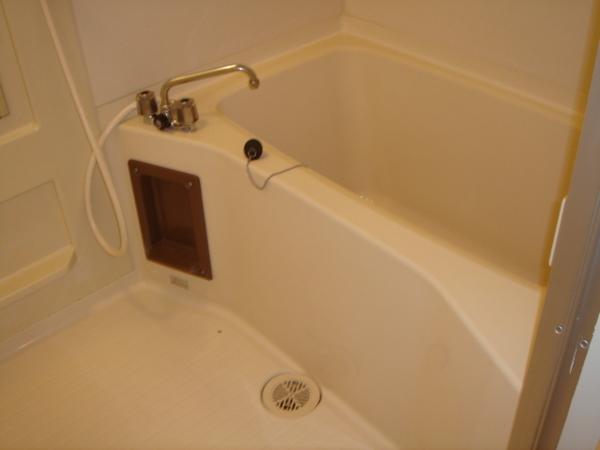 バス・シャワールーム　水廻りキレイです！