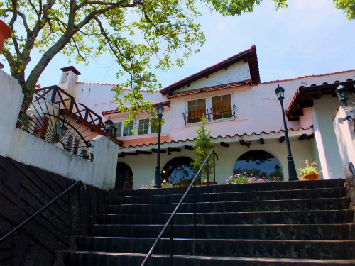 飲食店　ステーキのあさくま（飲食店）まで347m