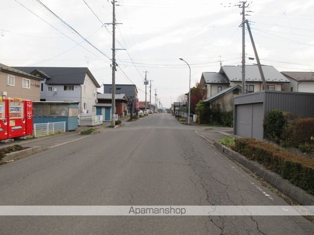 その他　周辺道路（その他）まで0m