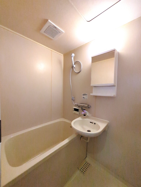 バス・シャワールーム　浴室