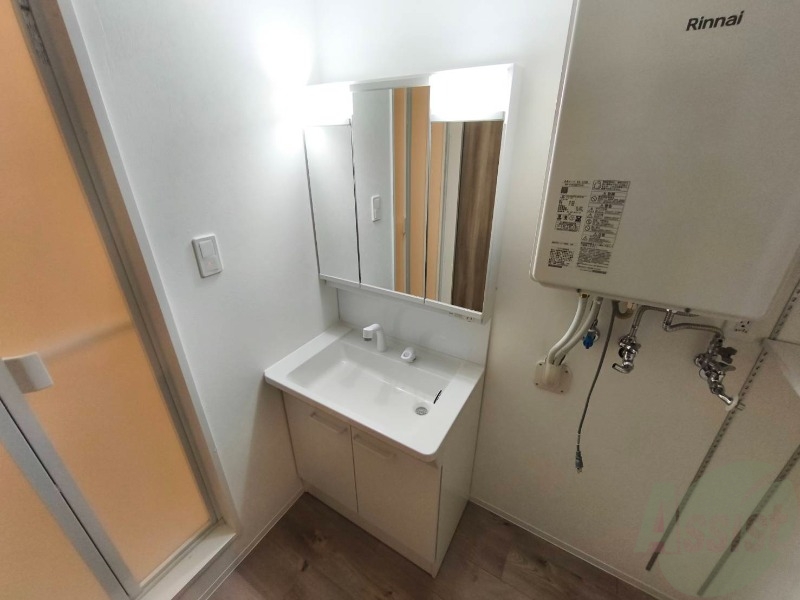 洗面設備　シャンプードレッサーで身支度もラクラクです！