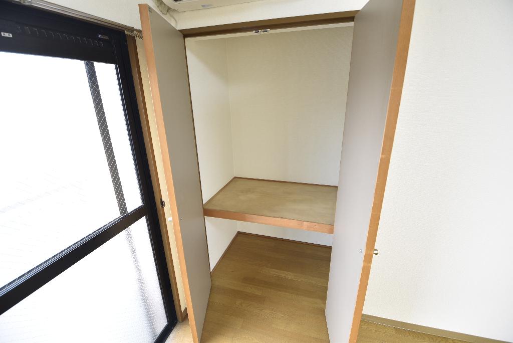 収納　クローゼット