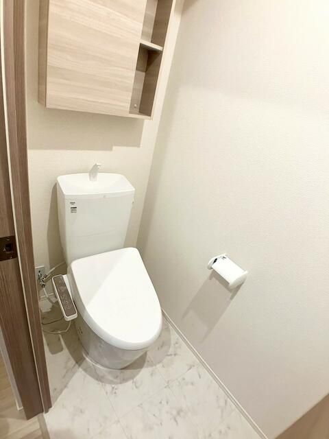 トイレ　写真は別の部屋のものです。