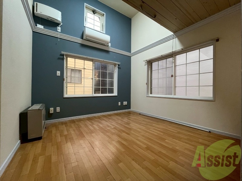 居室・リビング　広くてキレイなお部屋が広がっていて、充実した生活が送れそう。