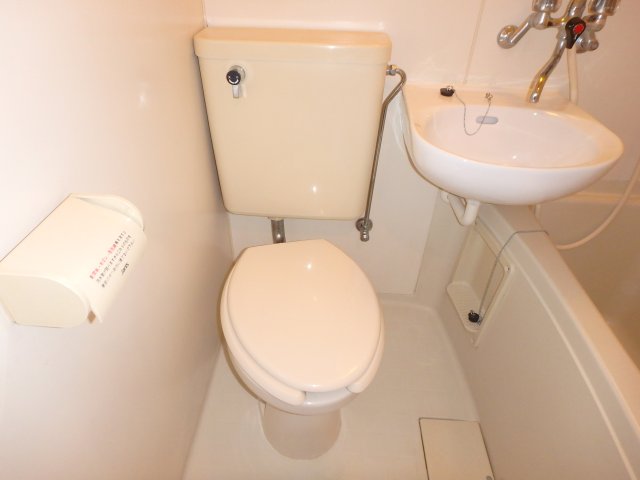 トイレ　別部屋参考写真