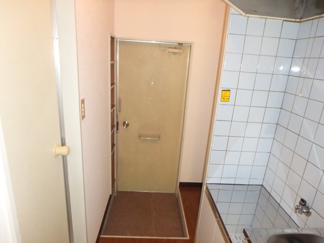 玄関　別部屋参考写真