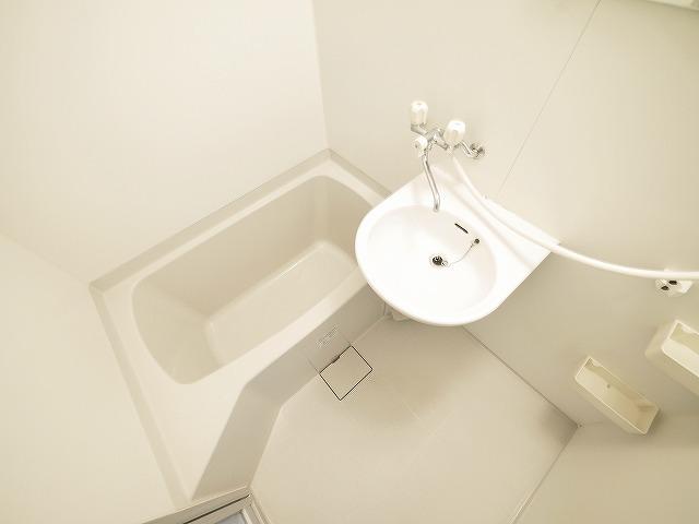 バス・シャワールーム　お風呂です