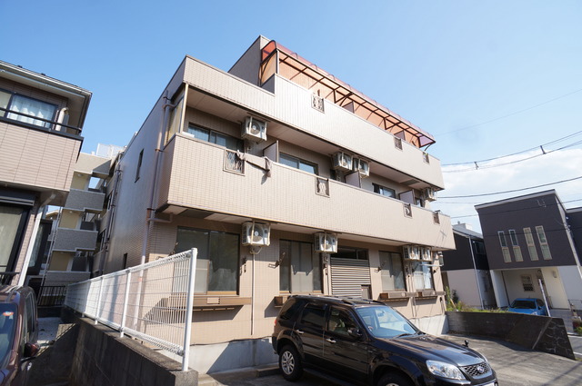 建物外観　２４時間管理♪夜間緊急時もしっかりサポートいたします！