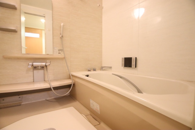 バス・シャワールーム　※別室の参考写真の為、現況優先です。