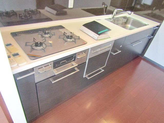 キッチン　★３口コンロのシステムキチン★