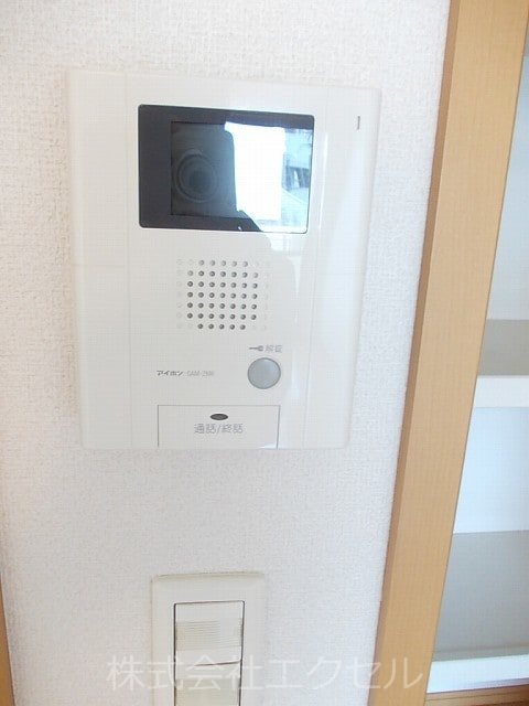 セキュリティ　来訪者の姿を確認できます。