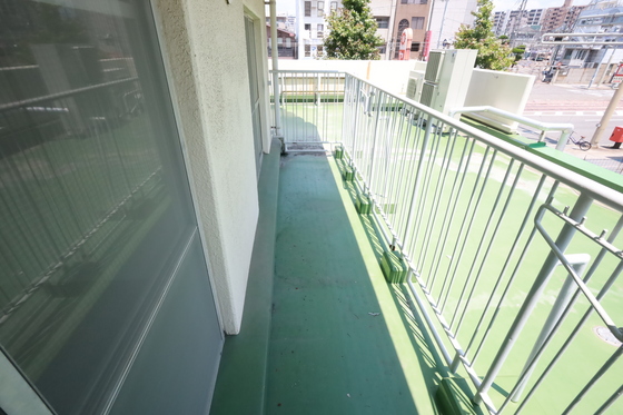 バルコニー　※別号室の写真です
