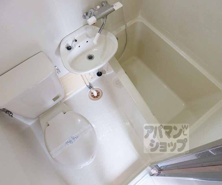 バス・シャワールーム　お風呂、洗面台、トイレの３点セット・
