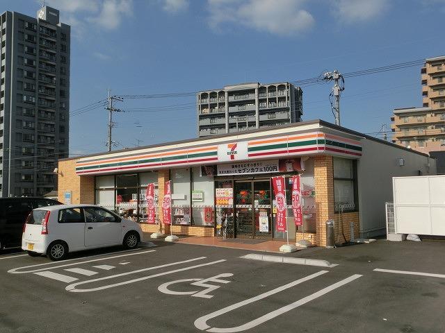 コンビニ　セブンイレブン戸畑中原西1丁目店（コンビニ）まで530m