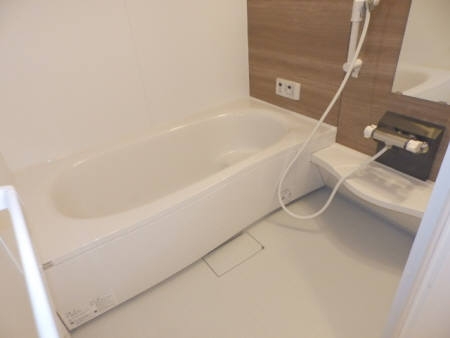 バス・シャワールーム　ゆったり過ごせるお風呂です