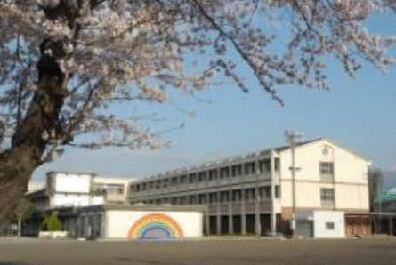 小学校　沼津市立大岡小学校（小学校）まで800m