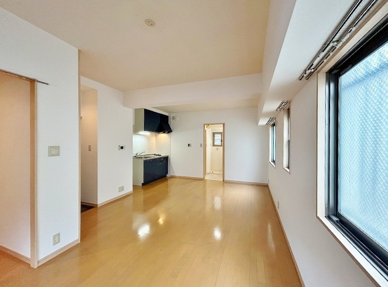 居室・リビング　★洋室14帖★