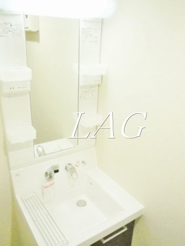 洗面設備　洗面台です。
