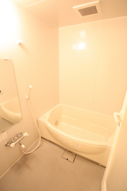 バス・シャワールーム　※別室の参考写真の為、現況優先です。