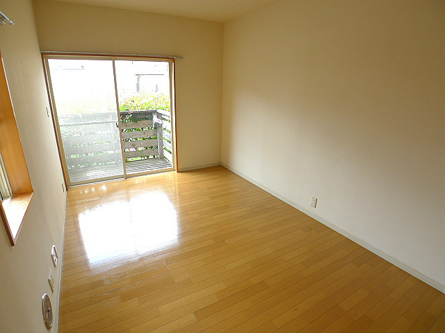 その他部屋・スペース　和室８帖