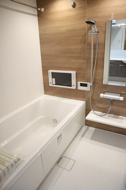 バス・シャワールーム　浴室