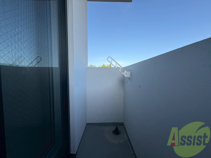 バルコニー　バルコニーです。洗濯物を干したり一息ついたりできますね！