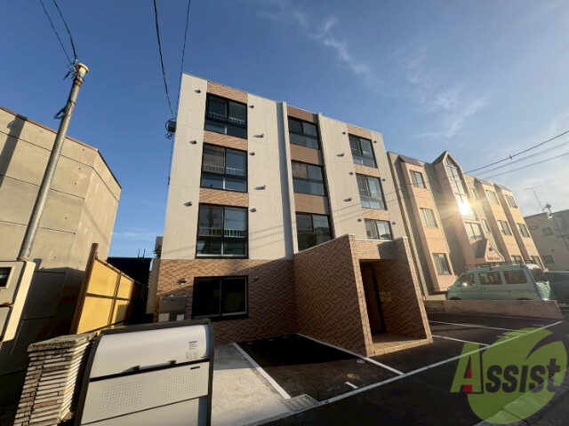 建物外観　札幌市豊平区西岡５条「ＮＲＪニシオカ」