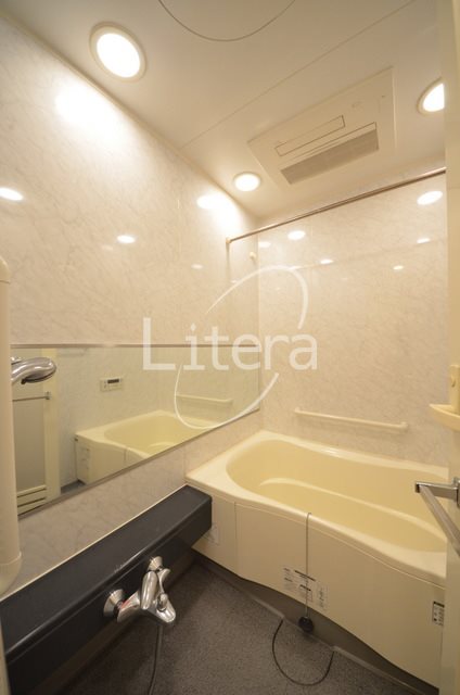 バス・シャワールーム　反転タイプ