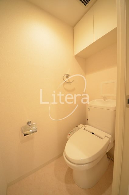 トイレ　反転タイプ