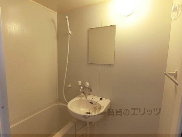 バス・シャワールーム　風呂