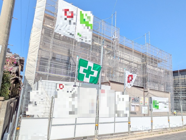 建物外観　建築中