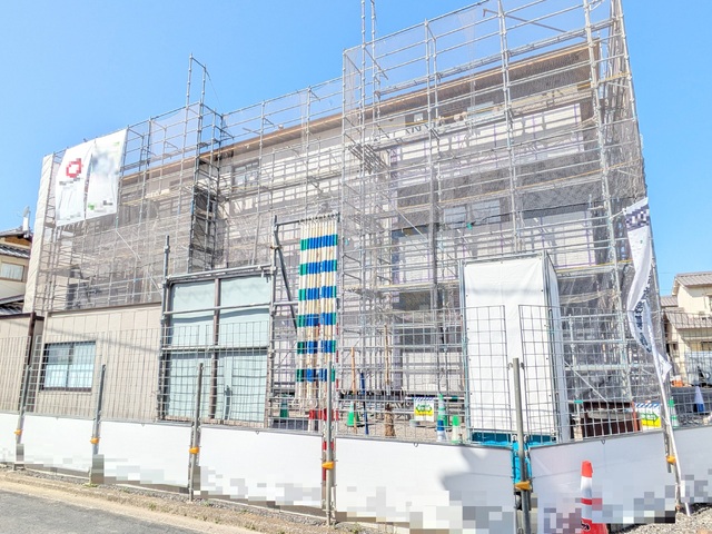 建物外観　建築中