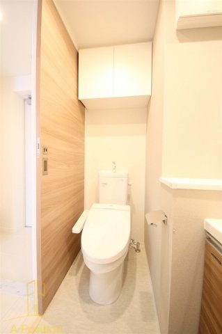 トイレ　TLRレジデンス本町WEST