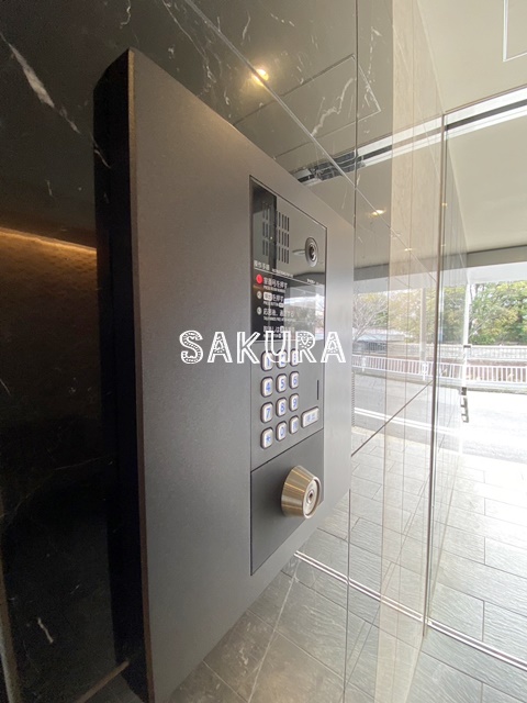 セキュリティ　不審者、勧誘員をシャットアウトできるオートロックです♪