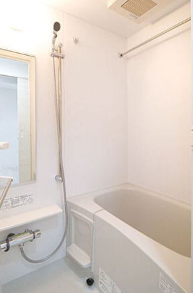 バス・シャワールーム　★ゆったりとできる広さの浴槽★