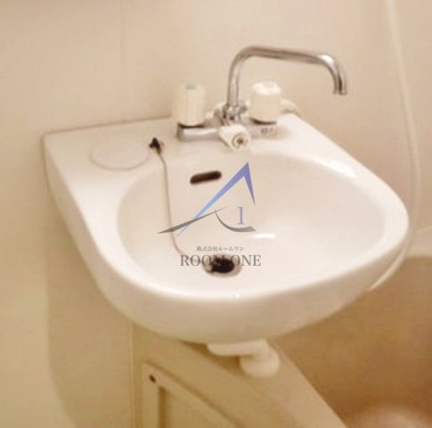 洗面設備　洗面台です。