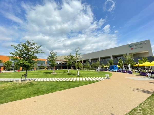 ショッピングセンター　ブランチ大津京（ショッピングセンター）まで2324m