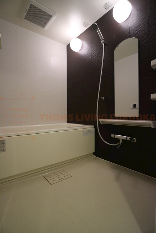 バス・シャワールーム　バスルーム